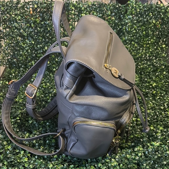 MIA K - Picture 8 of 11